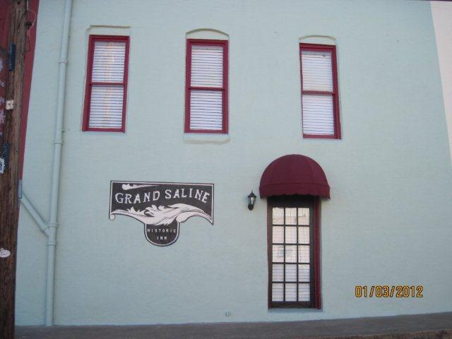 Grand Saline Historic Inn-0001.jpg